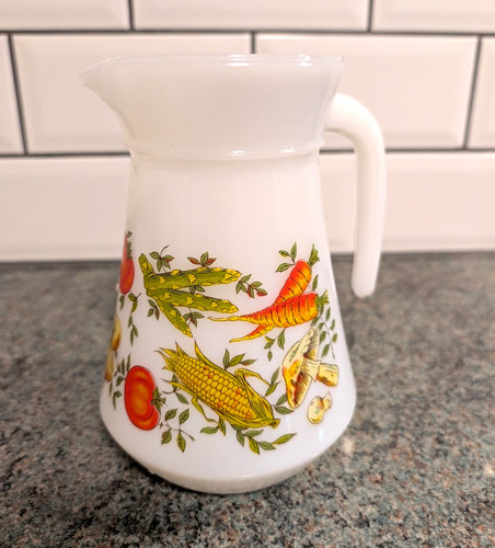 Vintage white opaline glass - white,