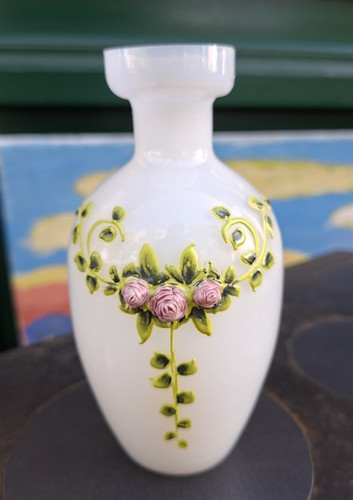 Enamelled opaline vase - enamelled, 1900