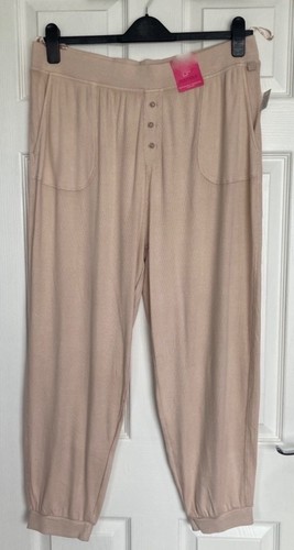 Bnwt by boutique - by,