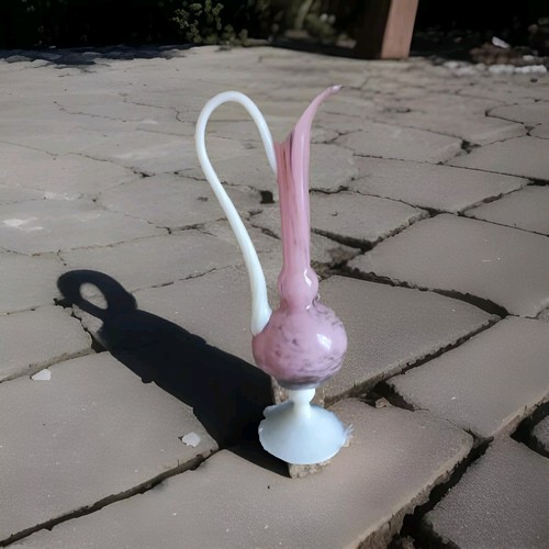 Large opaline ewer - ewer, with