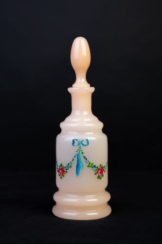 Antique pink opaline perfume - pink,