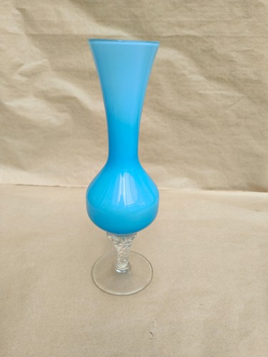 Blue vase looks possibly - vase,,