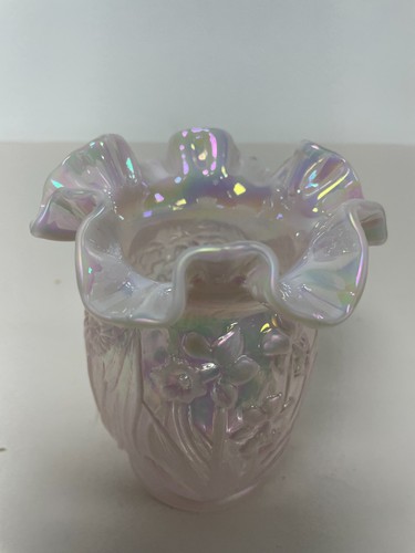 Small fenton vase - vase, pink