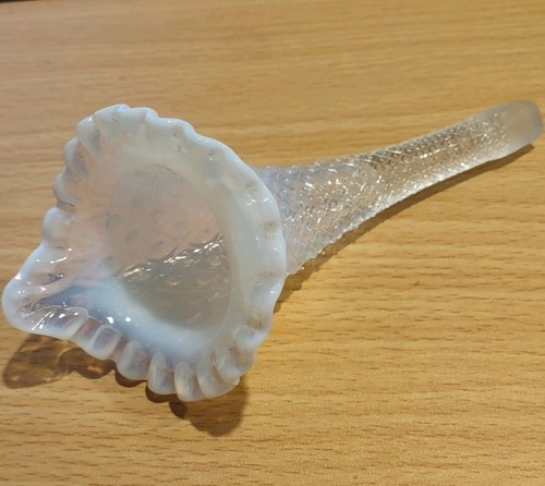 Vintage fenton epergne horn - fenton,